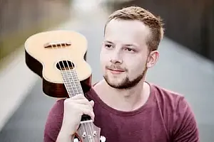 【Udemy中英字幕】Complete Ukulele Beginner Course